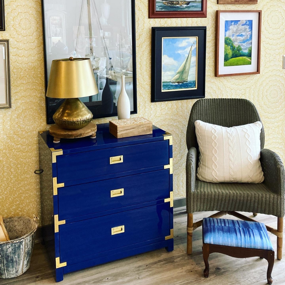 Gallery Pine + Quill